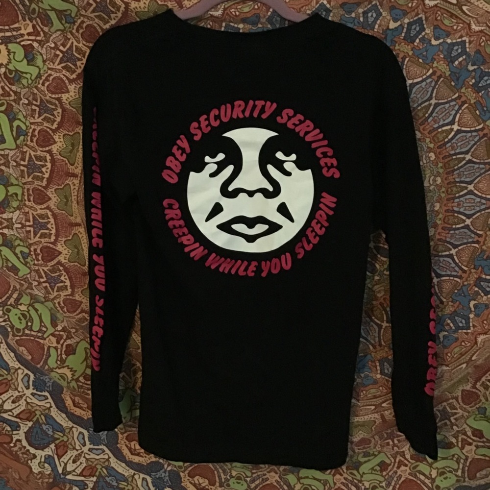 Black long sleeve t by OBEY